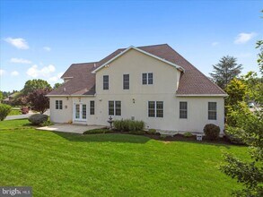 3271 St Andrews Dr in Chambersburg, PA - Building Photo - Building Photo