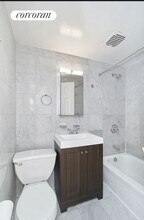 233 E 12th St in New York, NY - Building Photo - Building Photo