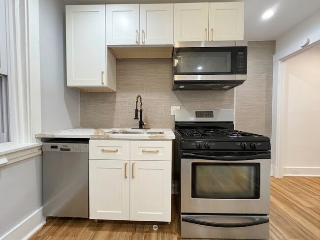 5836 Phillips Ave, Unit Apartment 1, Unit Apartment 1