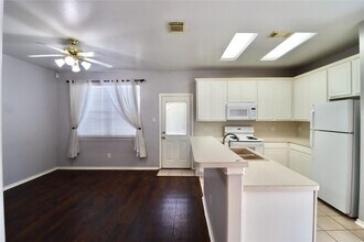 14306 Melody Glen Ln in Houston, TX - Foto de edificio - Building Photo