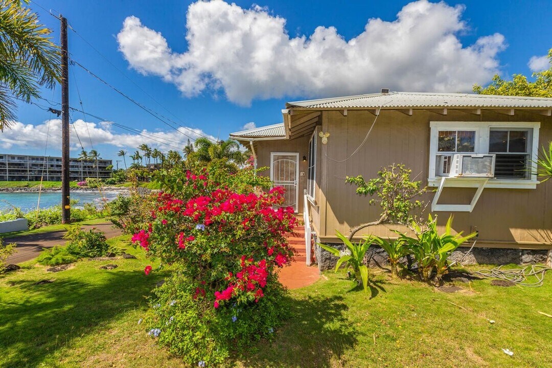 5111 Hoona Rd in Koloa, HI - Building Photo