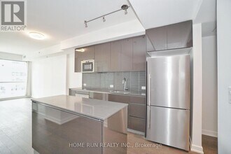 199 Slater St. in Ottawa, ON - Building Photo - Building Photo