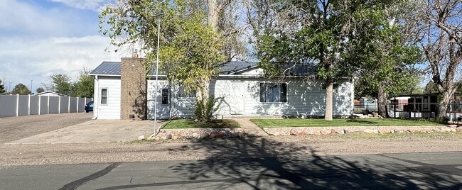 1864 Long Branch St in Strasburg, CO - Building Photo - Building Photo