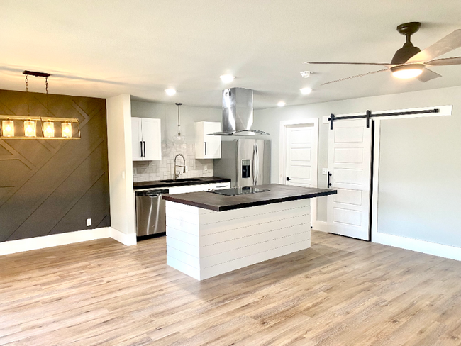 property at 5 Britten Cir
