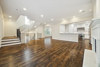 6008 Park Cir Dr in Houston, TX - Building Photo - Building Photo