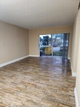 1198 Lake Terry Dr in West Palm Beach, FL - Building Photo - Building Photo