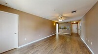 523 Southwest Pkwy, Unit 204 in College Station, TX - Building Photo - Building Photo