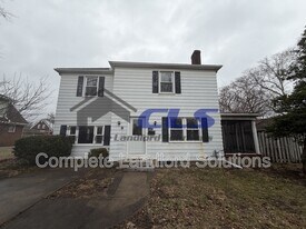 2116 Poplar St in Terre Haute, IN - Building Photo