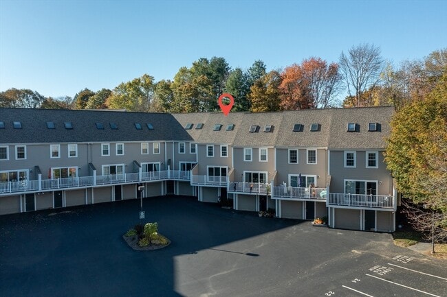 18 Hovey Pond Dr in Grafton, MA - Building Photo - Building Photo