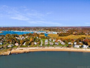 31 Pawson Rd in Branford, CT - Building Photo - Building Photo