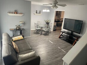 1807 Treehouse Trail in College Station, TX - Building Photo - Building Photo