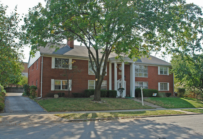 Lynn Manor in Dayton, OH - Building Photo - Building Photo