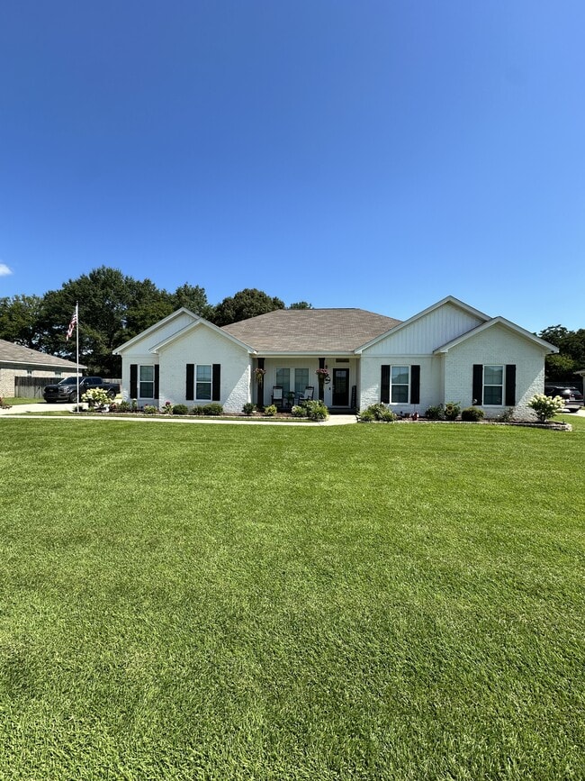 property at 330 Magnolia Ln