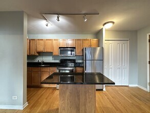 4180 N Marine Dr in Chicago, IL - Building Photo - Building Photo