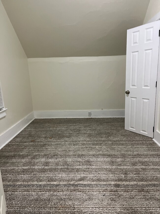 104 Lake St in Marinette, WI - Building Photo - Building Photo