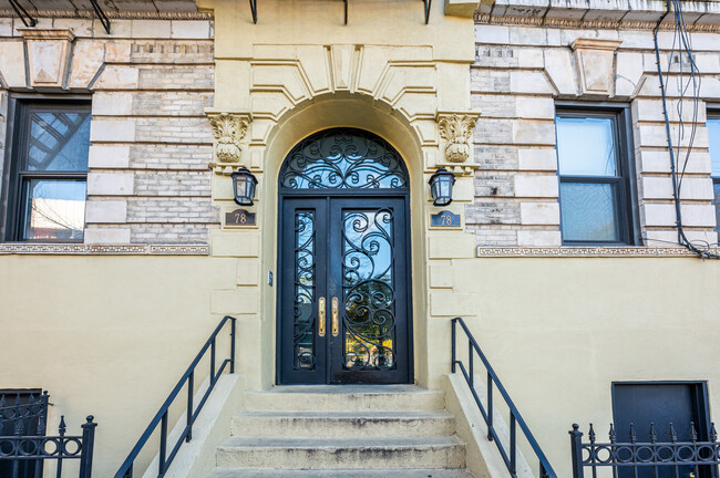 78 S 1st St in Brooklyn, NY - Foto de edificio - Building Photo