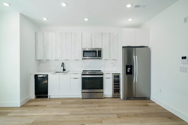 930 N 2nd St in Philadelphia, PA - Building Photo - Building Photo