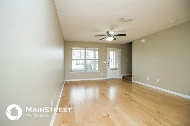 415 Hartford Cir in Gallatin, TN - Foto de edificio - Building Photo