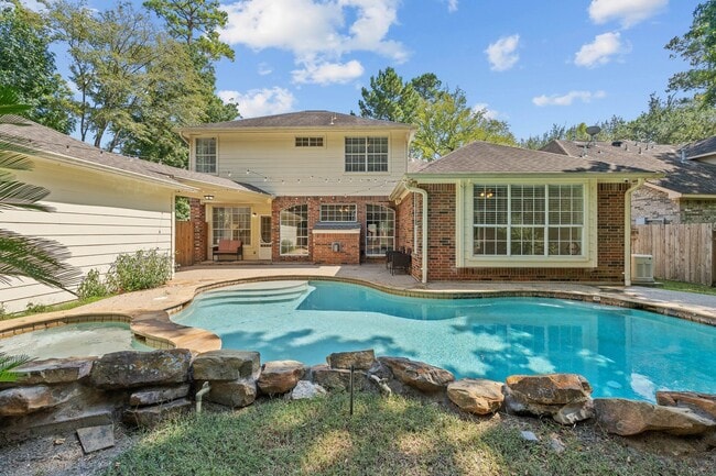 property at 122 N Westwinds Cir