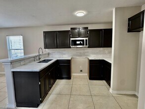 2316 Old Spanish Trail in Laredo, TX - Building Photo - Building Photo