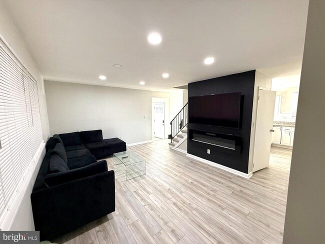 property at 819 Carrington Ave