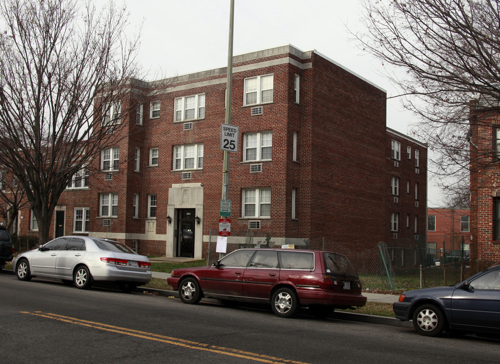 4014 Kansas Ave NW in Washington, DC - Building Photo