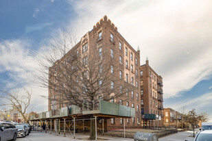 706 Lefferts Ave in Brooklyn, NY - Building Photo
