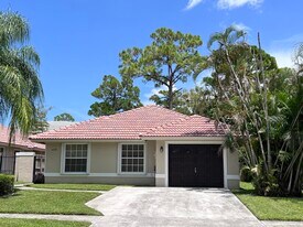 1598 Hawthorne Pl in Wellington, FL - Building Photo