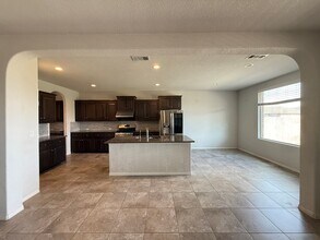 7300 La Escolara Ranch Rd in Odessa, TX - Building Photo - Building Photo