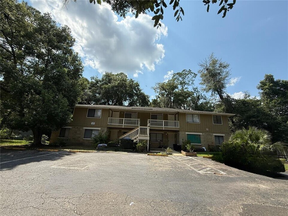 402 SW 69th St in Gainesville, FL - Building Photo