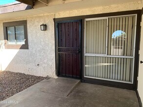 720 S Dobson Rd in Mesa, AZ - Building Photo - Building Photo
