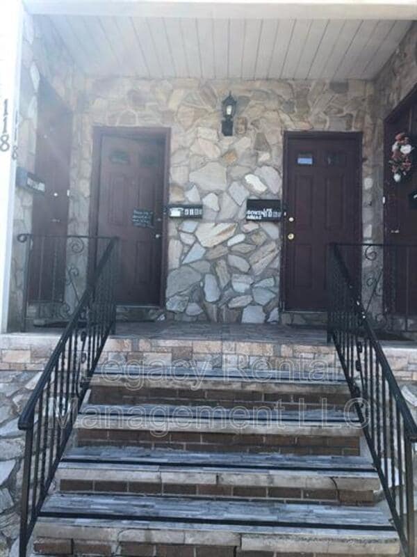 116 E Broad St in West Hazleton, PA - Building Photo - Building Photo