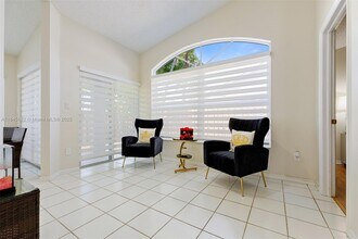 12340 SW 144th Terrace in Miami, FL - Foto de edificio - Building Photo