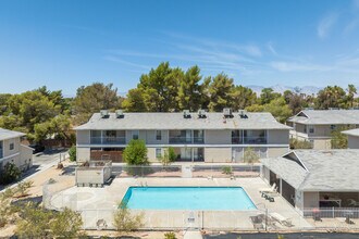 Ridgecrest Springs in Ridgecrest, CA - Foto de edificio - Building Photo