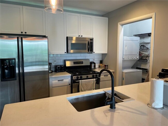 845 Spring St NW in Atlanta, GA - Building Photo - Building Photo