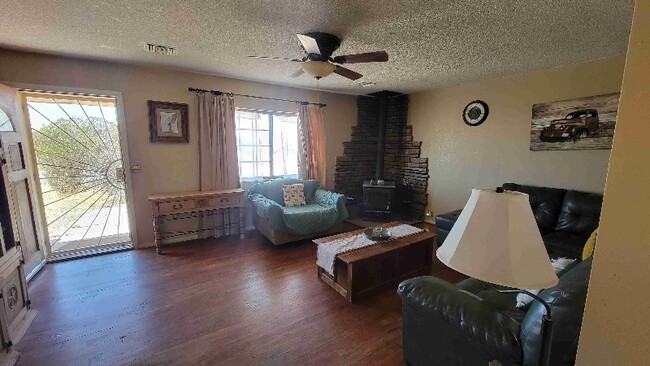 7189 N Central Hwy in Mc Neal, AZ - Building Photo - Building Photo