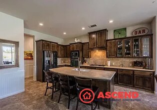 5916 Dartmoor Wood Ave in Bakersfield, CA - Building Photo - Building Photo