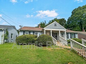 246 Rosser St SW in Atlanta, GA - Building Photo