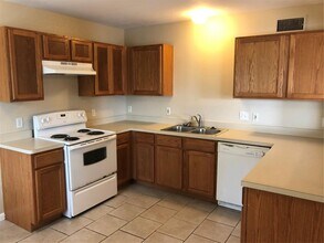 7300 Twin Crest Dr in Austin, TX - Building Photo - Building Photo