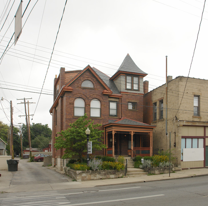 252 W 5th Ave in Columbus, OH - Building Photo