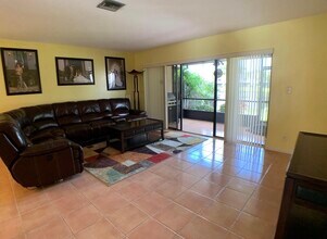 3453 Carambola Cir S in Coconut Creek, FL - Building Photo - Building Photo