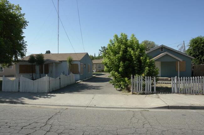 776-796 W Canal Dr in Turlock, CA - Building Photo - Building Photo