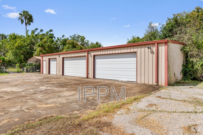 16413 Wilson Rd in Harlingen, TX - Building Photo - Building Photo