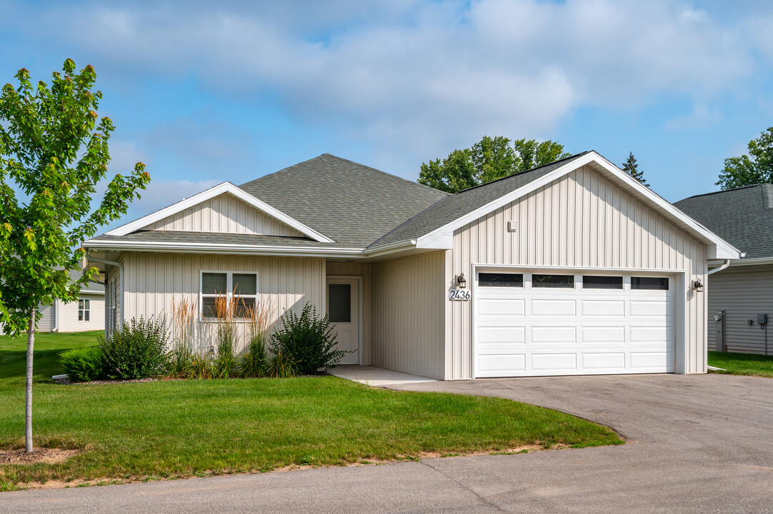 Ridge Road Homes in Green Bay, WI - Foto de edificio