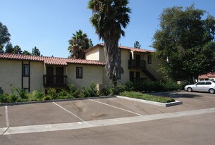 5547-5553 Shasta Ln in La Mesa, CA - Building Photo