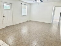 5755 Winfield Blvd in Margate, FL - Building Photo - Building Photo