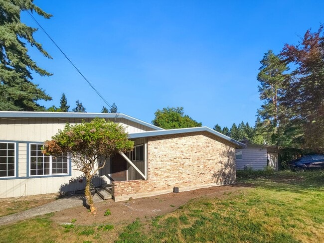 property at 2420 156th Ave SE