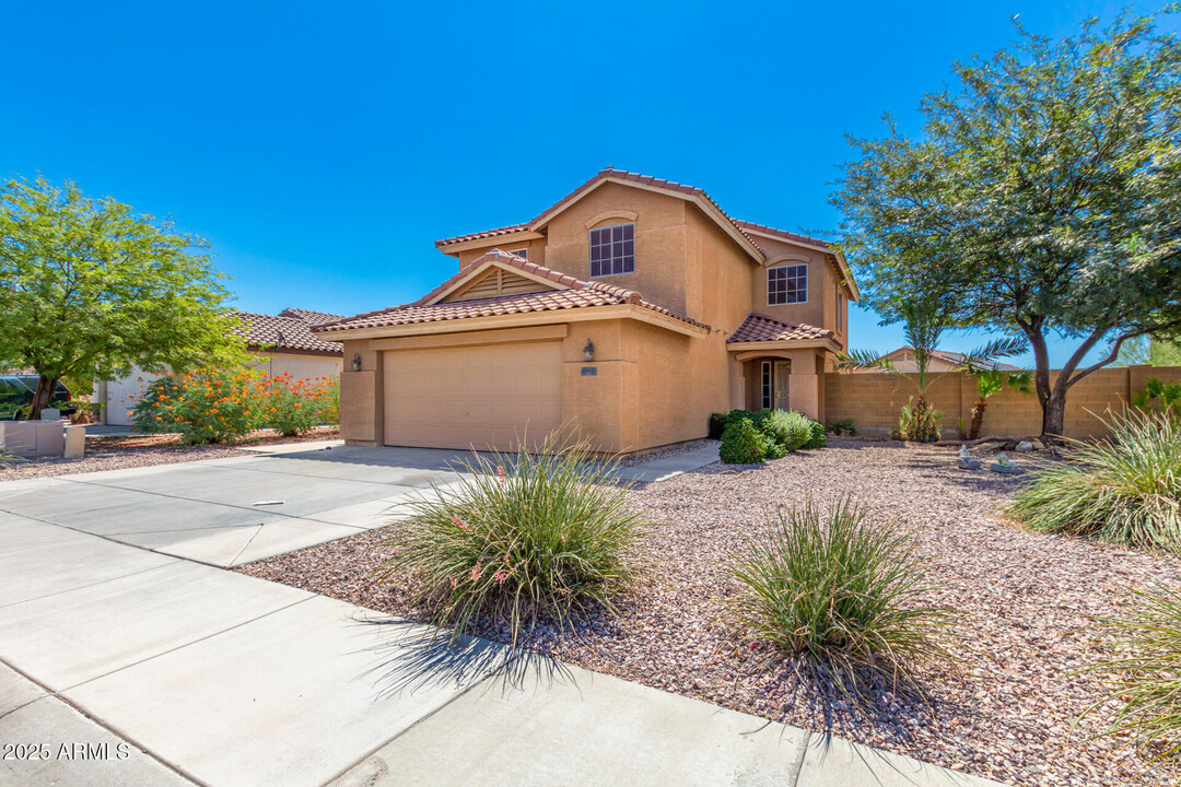 22671 W Adams Dr in Buckeye, AZ - Building Photo