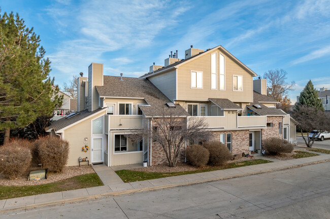 Garrison Lakes Condos