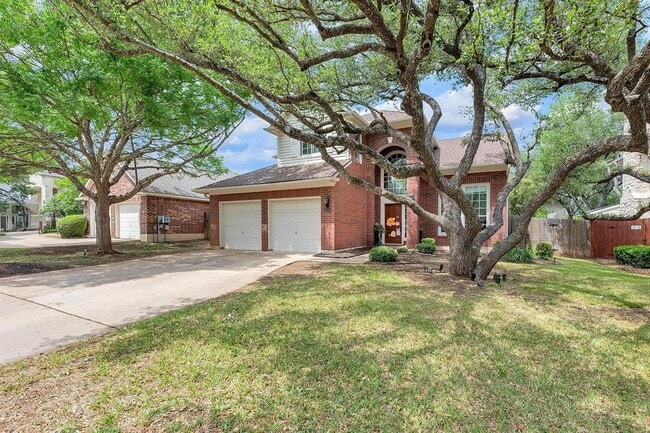 10020 Lachlan Dr in Austin, TX - Building Photo - Building Photo